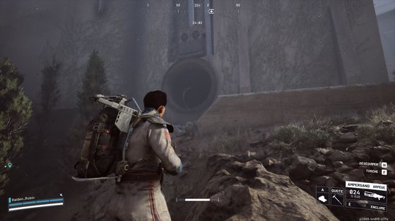 Arc Raiders: зал с трубами и веревкой