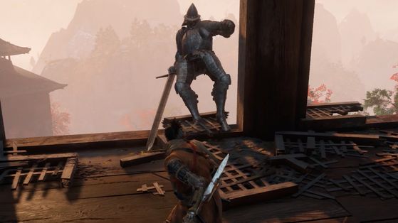 Воин в доспехах падает с моста со словами «Роберто!» в Sekiro: Shadows Die Twice